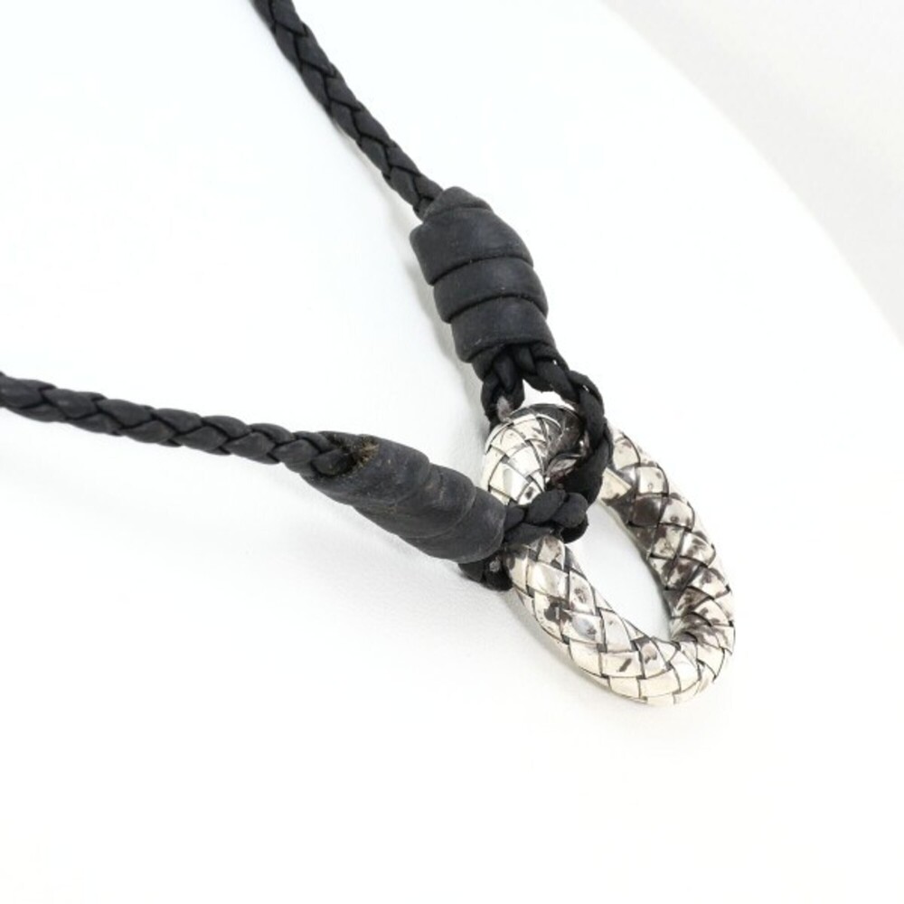 Bottega Veneta Intrecciato Circle Silver Leather Necklace Total weight approx... - Picture 2 of 9
